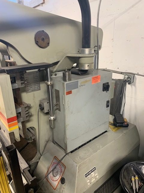 60 Ton x 8' Accurpress 7608 Hydraulic Press Brake, 1994 - W/Accurcrown & 2 Axis CNC - Image 7