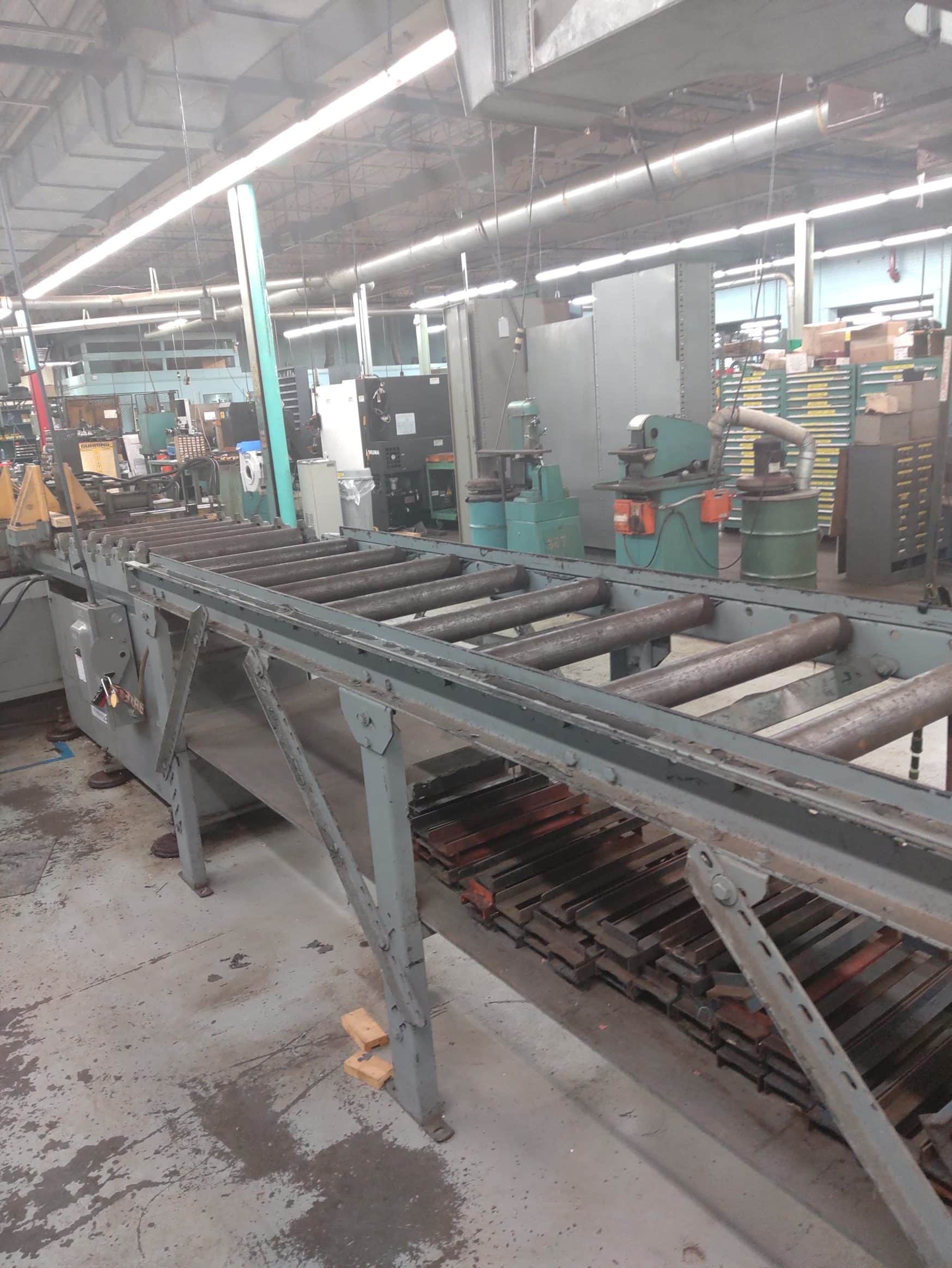 DoAll Model TF-2021 Tilt Frame Vertical Band Saw - Image 4