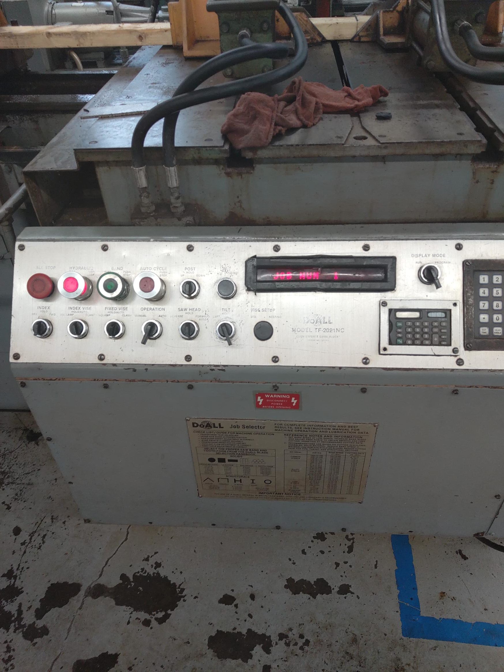 DoAll Model TF-2021 Tilt Frame Vertical Band Saw - Image 2