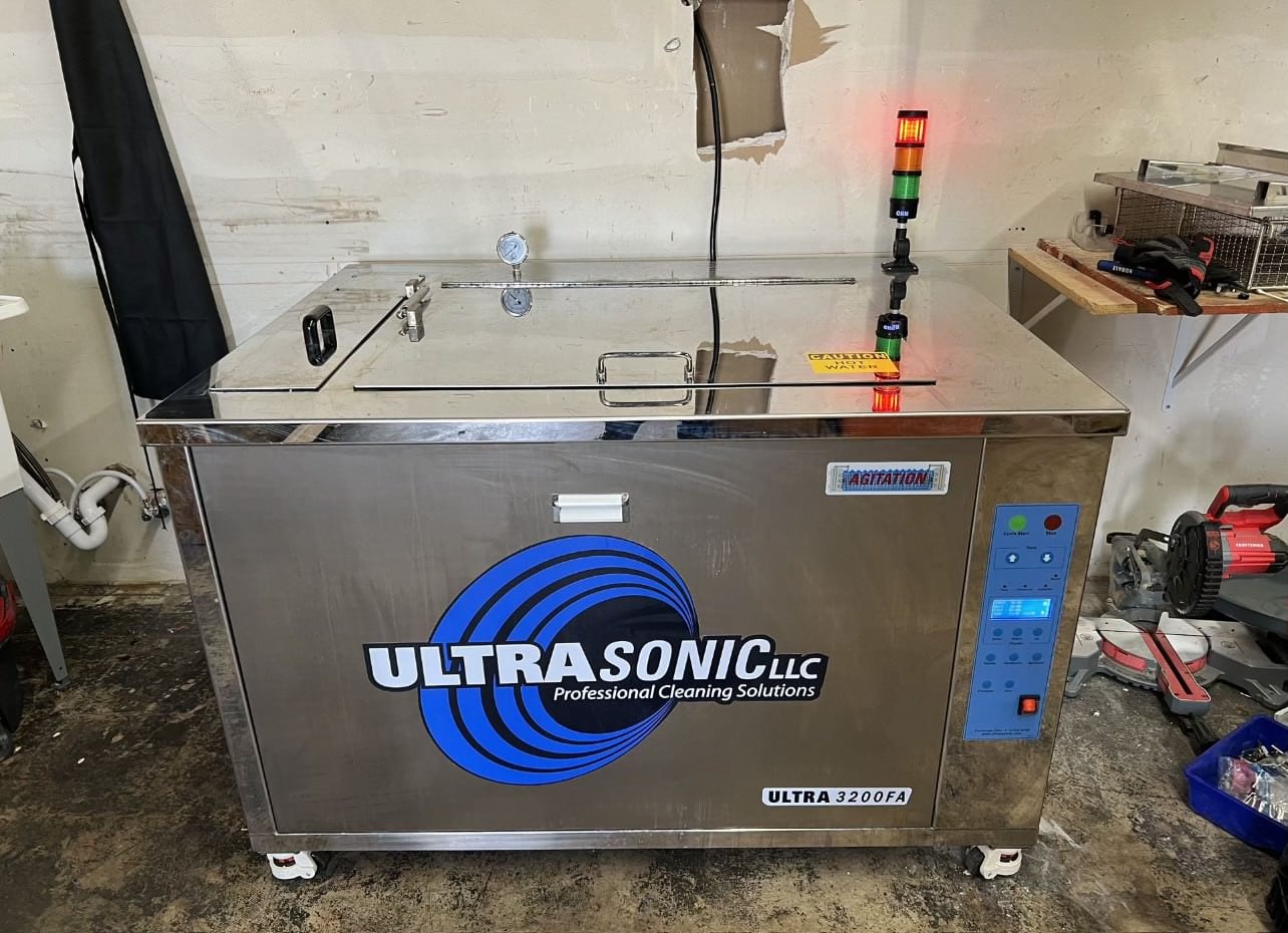 Ultrasonic Ultra 3200FA Industrial Part Cleaner, 2022- W/ Agitation, Oscillation, and Dual Filter Filtration