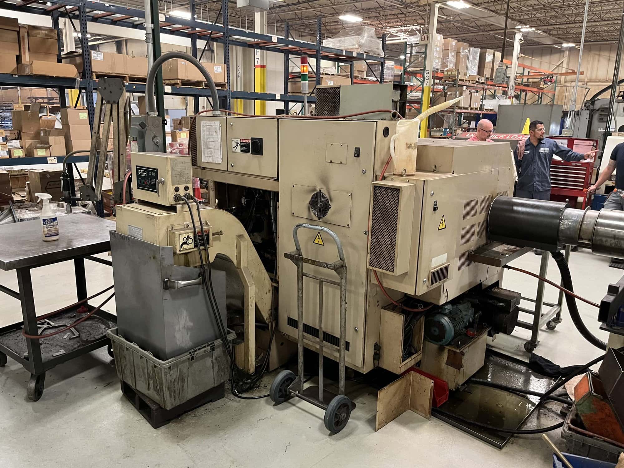 Miyano LE22 CNC Lathe, 1988- Bar Feeder, Chip Conveyor, Fanuc Control - Image 4