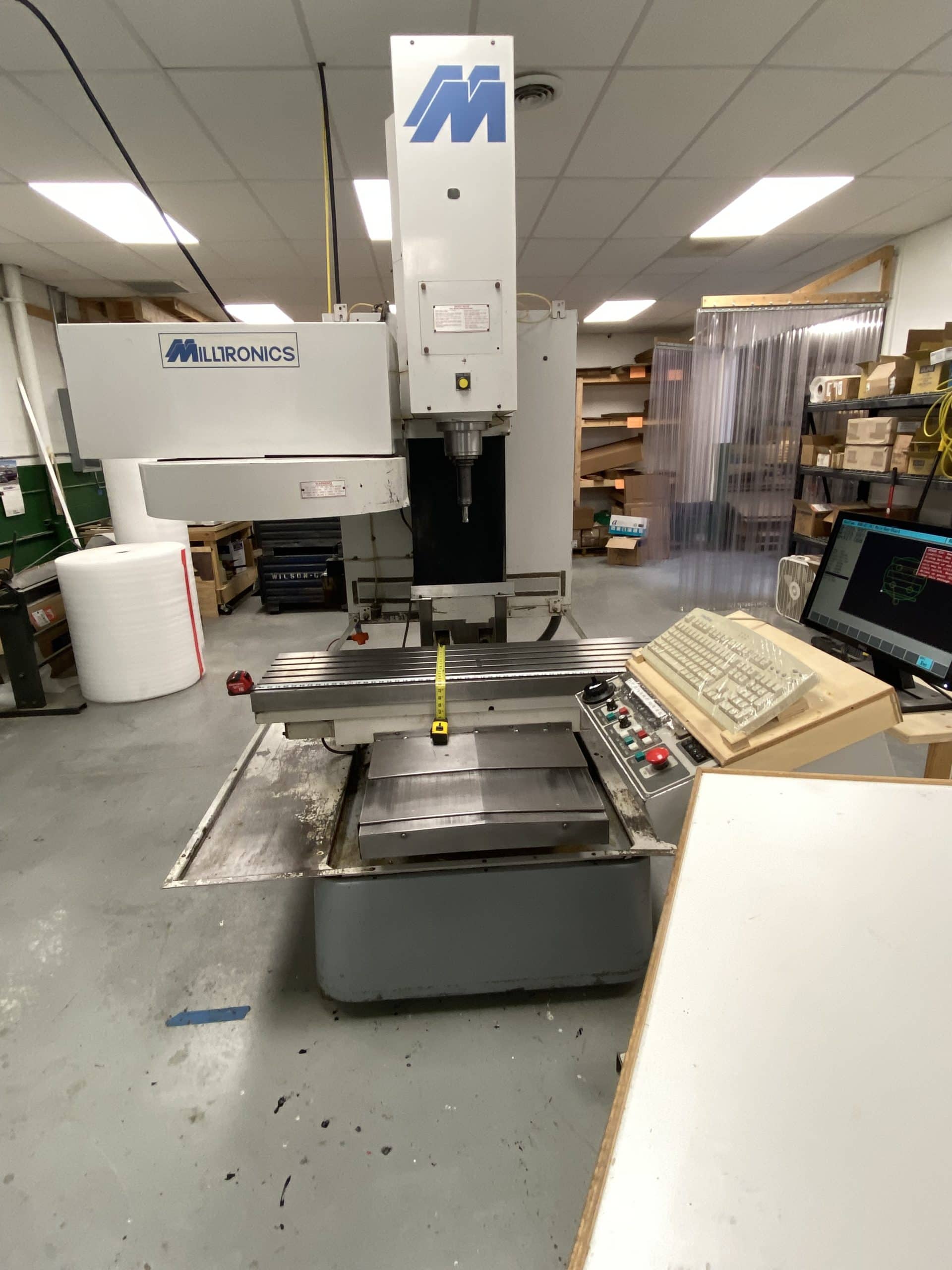 Milltronics VM17 VMC, 1998- 60" x 16" Table, Cat 40