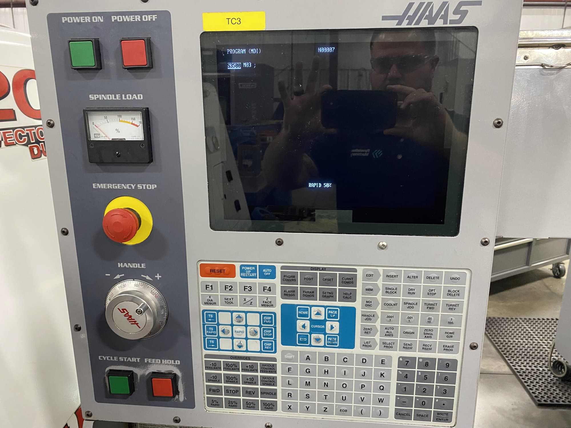 Haas SL-20 CNC Lathe, 2002- Updated Control Screen, Chip Conveyor, Collet Chuck System, 3 Jaw Chuck, Tool holders Included - Image 2