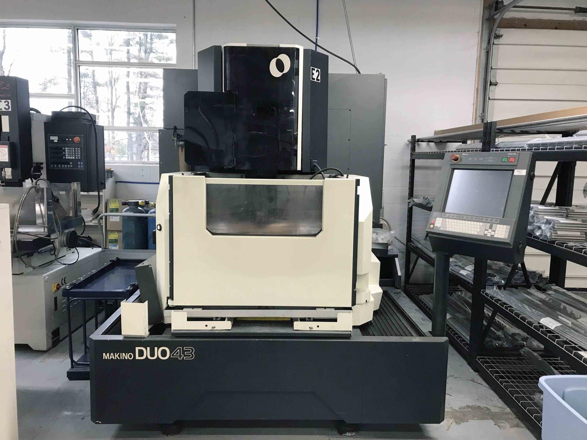 Makino Duo43 Wire EDM, 2010 - Chiller, Under Power & Fully Functional