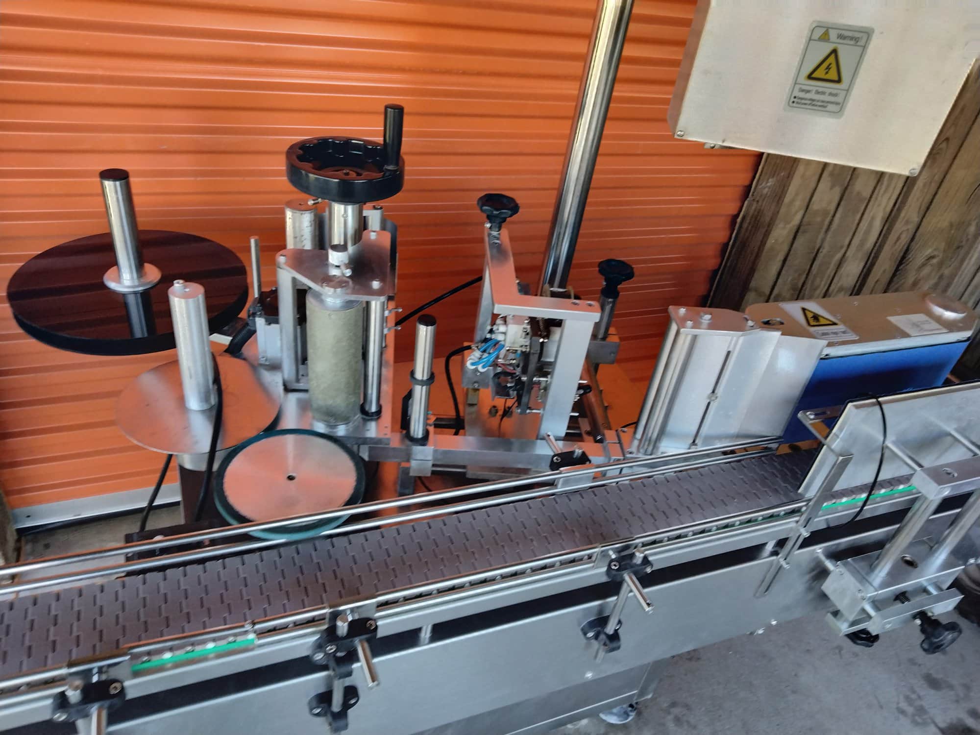 CapsulCN PBTB - 160 Automatic Labeler - Image 5