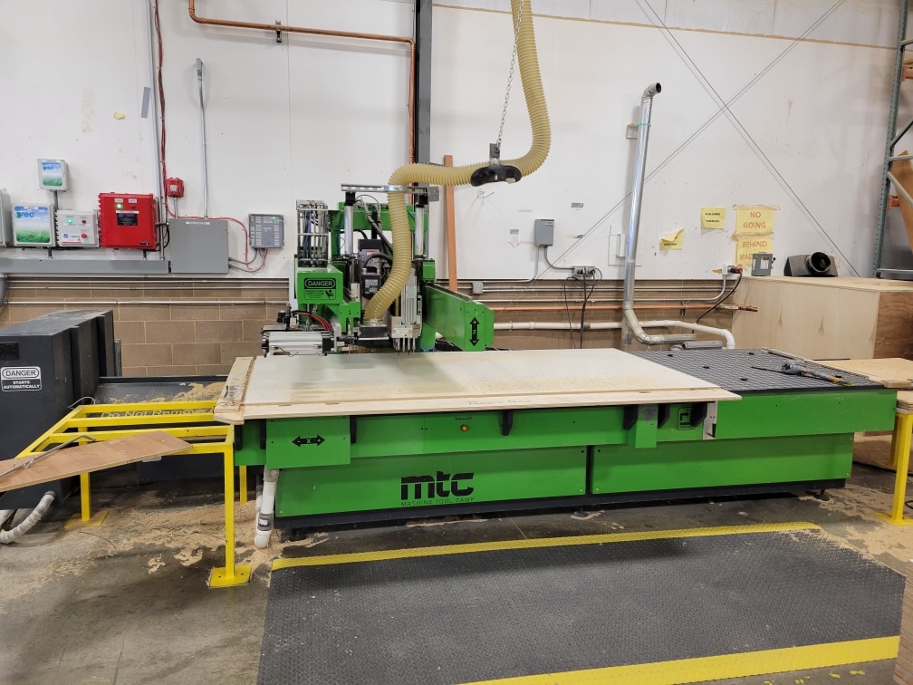 4'x12' Masterwood Project 327 CNC Router, 1998 - Rebuilt 2017, Rotary Vein Type Vacuum Pump, Automatic Tool Changer, Safety Light Beams