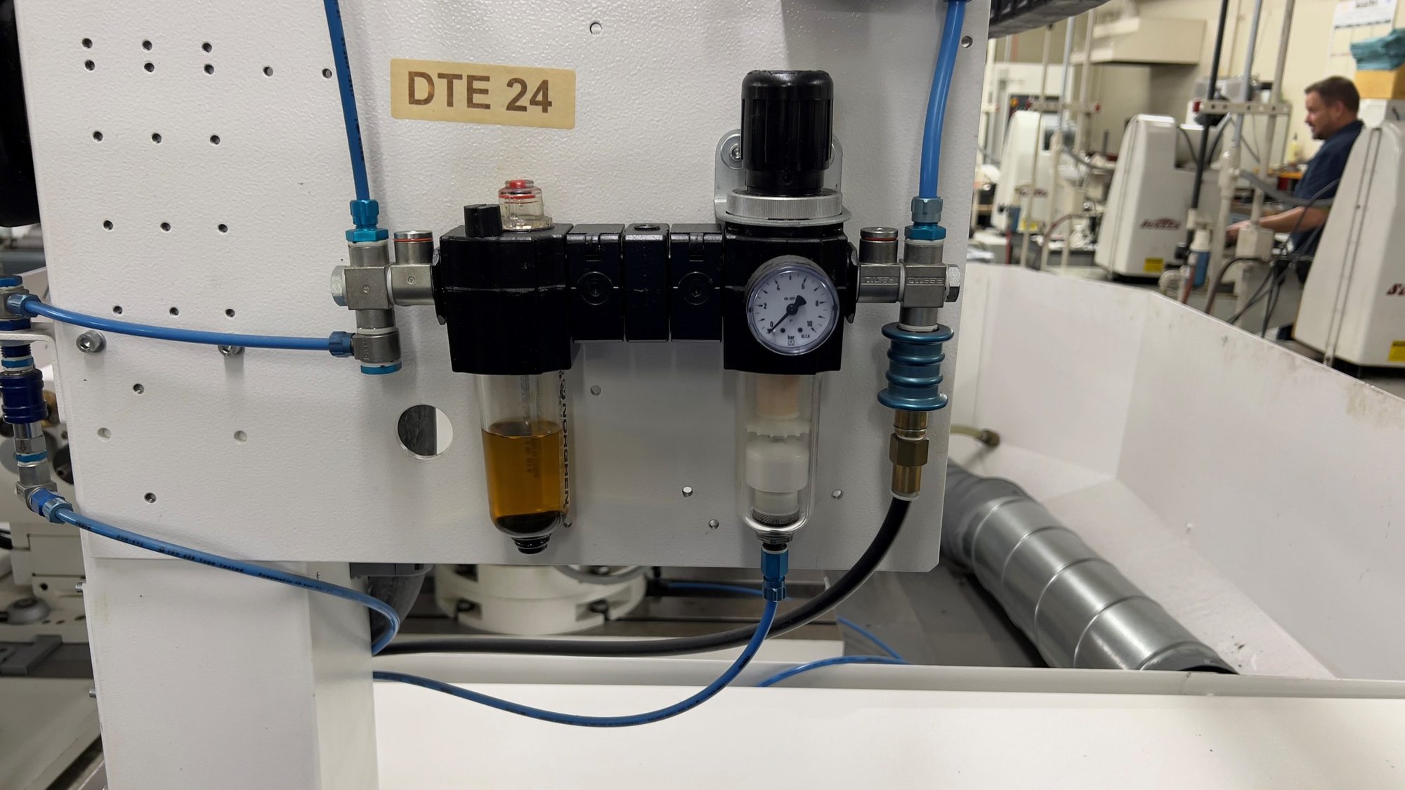 Studer S-30 Hydraulic OD Grinder, 2014 - Tooling Included, Contact Detection System - Image 8