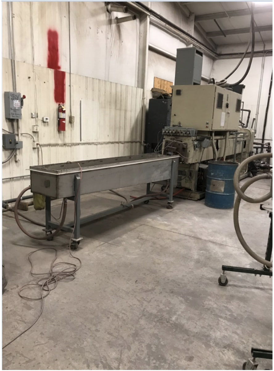NRM/Davis-Standard Corp 4.5 32:1 L/D Ratio Vented Extruder 1999 , strand die, water bath and with Pelletizer - Image 2