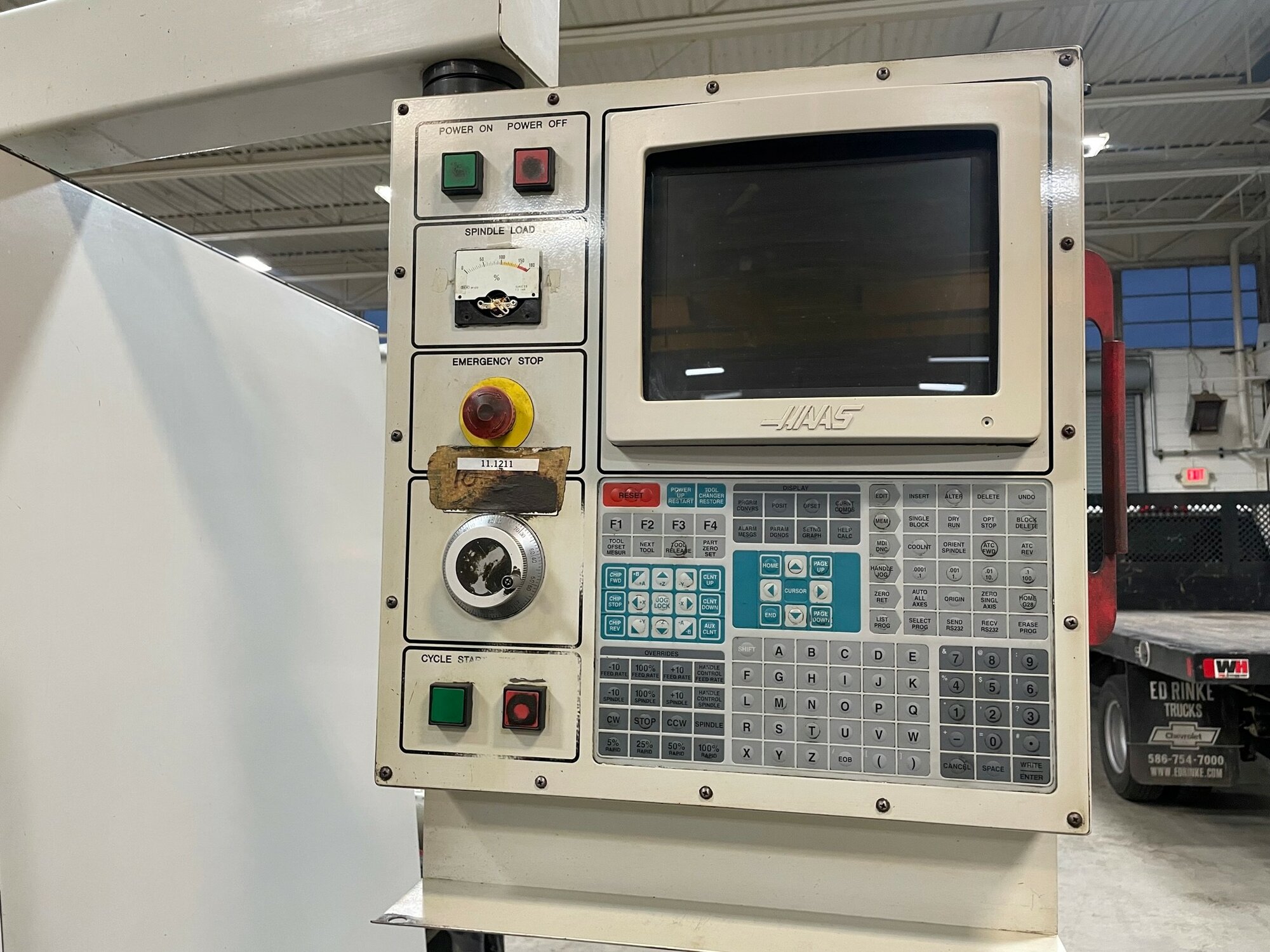 Haas VF-8 VMC, 1998- Chip Auger, Under Power, Video Available - Image 2