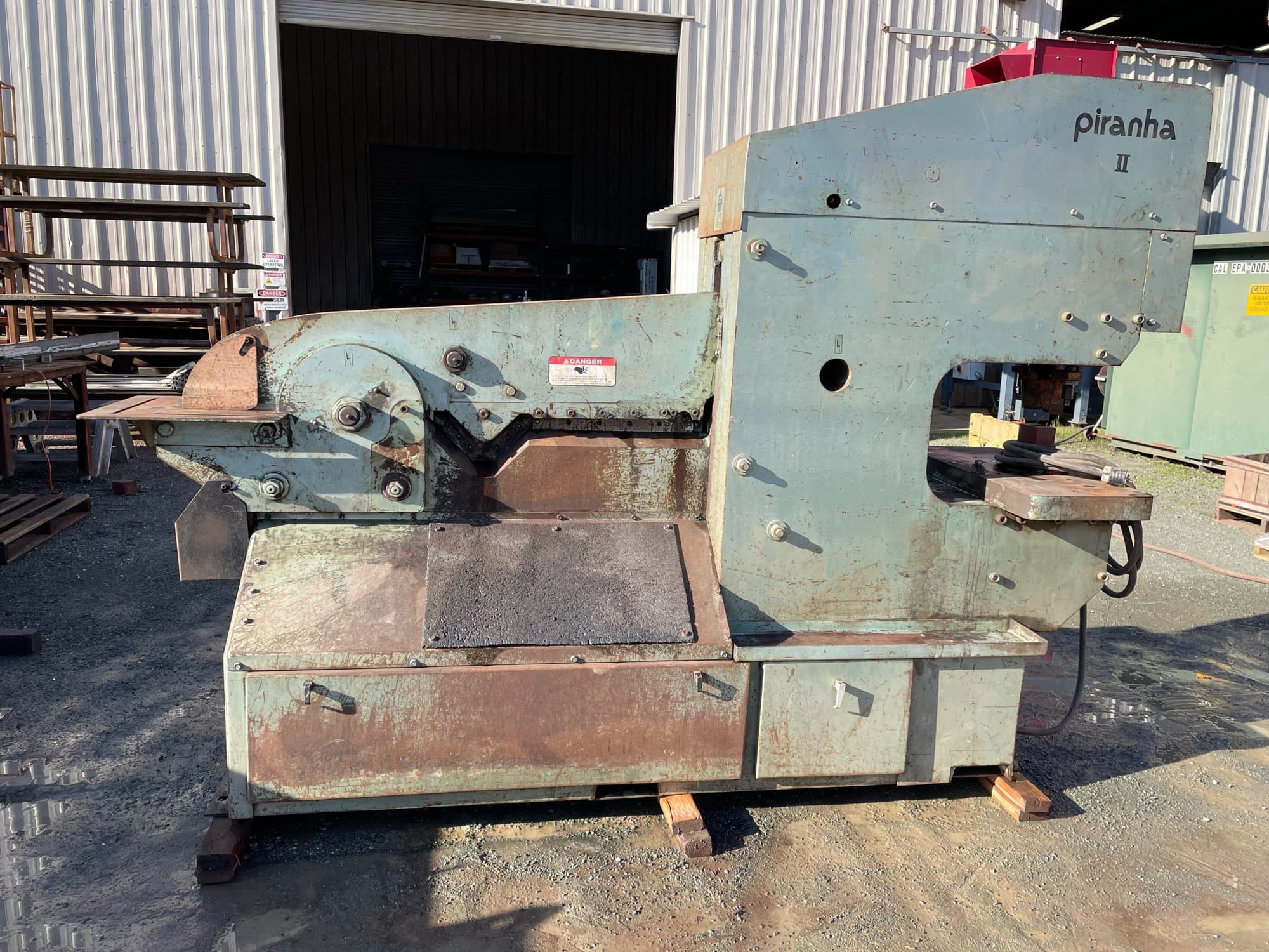 140 Ton Piranha PII-140 Ironworker, 1997 - Available Immediately - Image 4