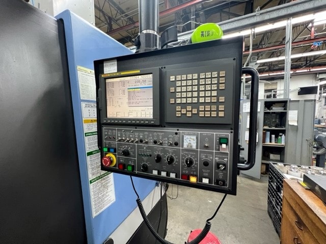Doosan MV 6030/50 VMC, 2008 - 4th Axis, Renishaw Probe, Tool Setter - Image 2