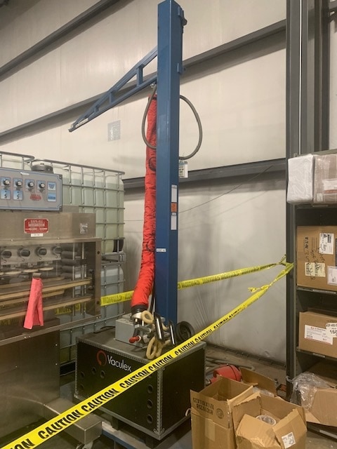 Vaculex TPZ101902000f 100mm Vacuum Tube Lifter, 2016 - 100LBS Capacity, 10FT Arm, Hardly Ever Used