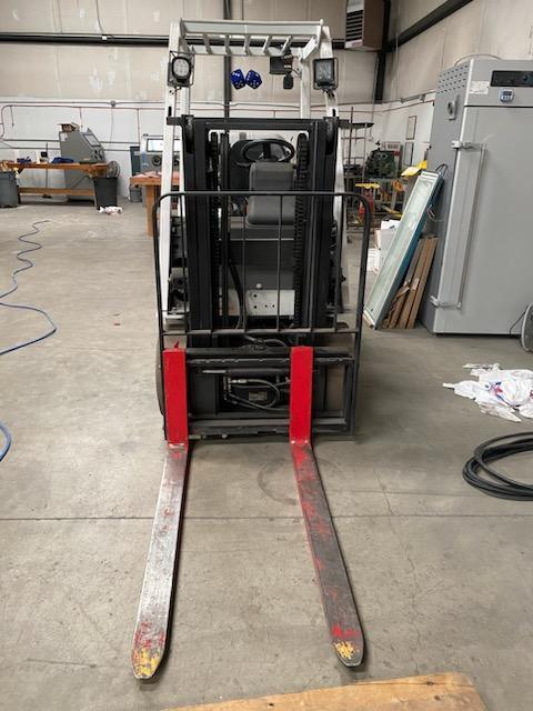 Nissan MCP1F2A25LV LP Forklift - Sideshift Included, Refurbished 2020 - Image 2