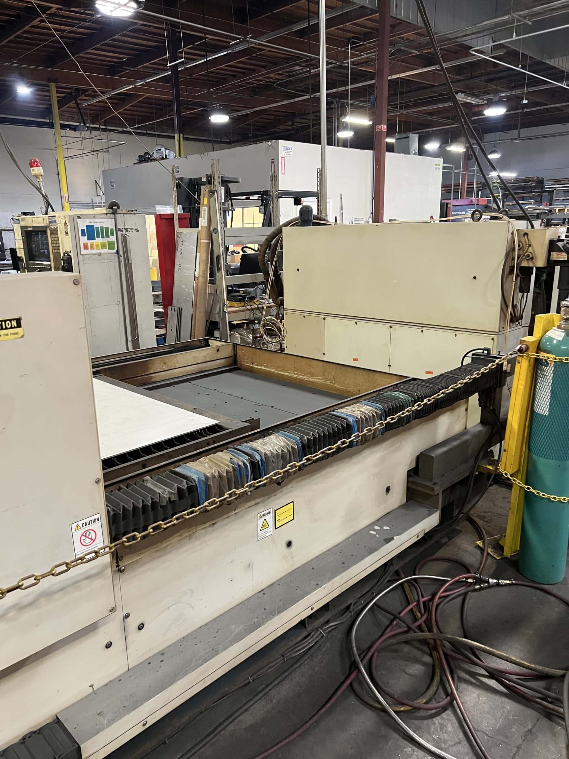 2000 Watt Mitsubishi ML3020D CO2 Laser, 1996 - 4' x 10', Chiller - Image 2