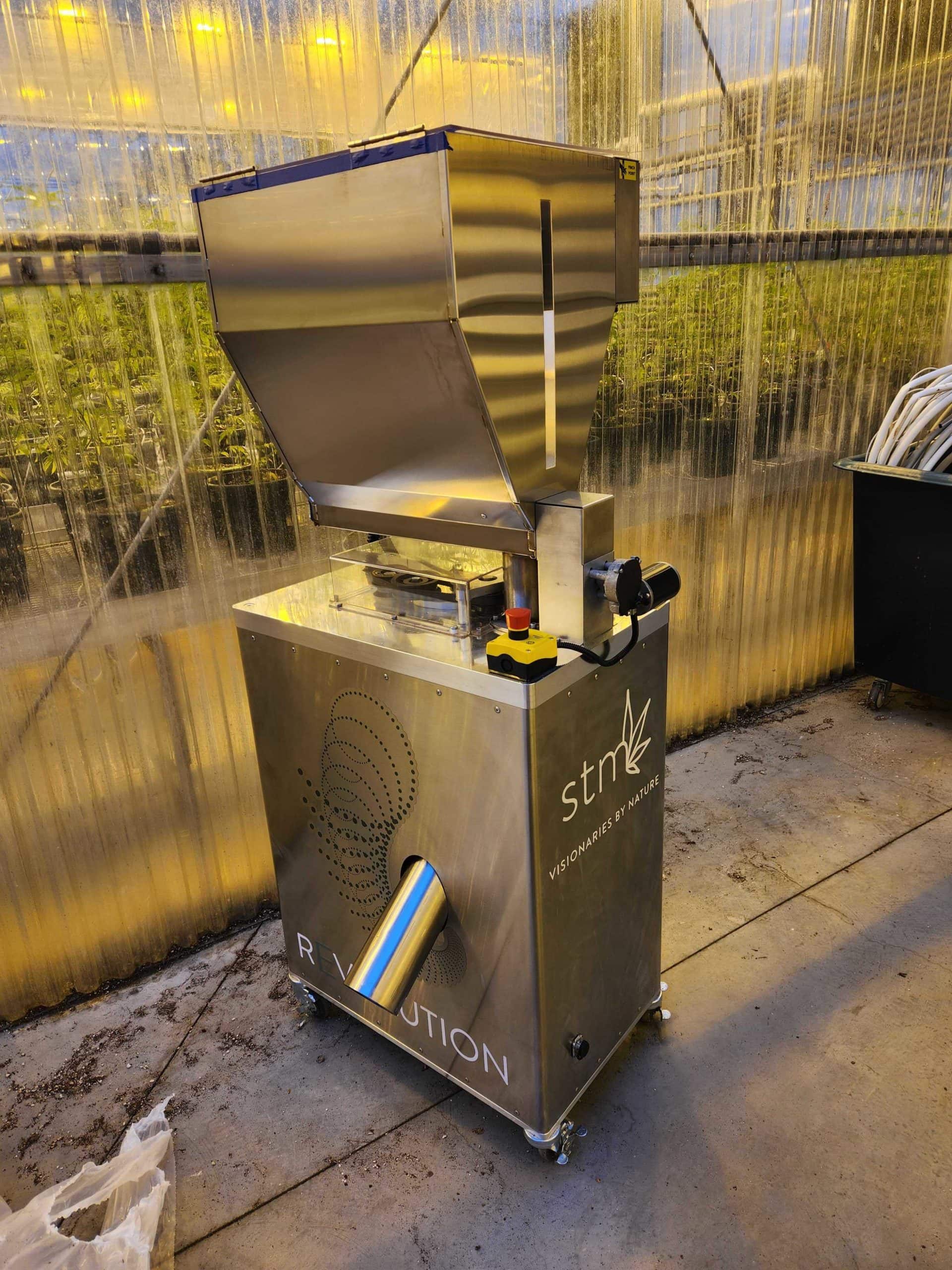 STM Revolution Grinder 2.0 - Image 2