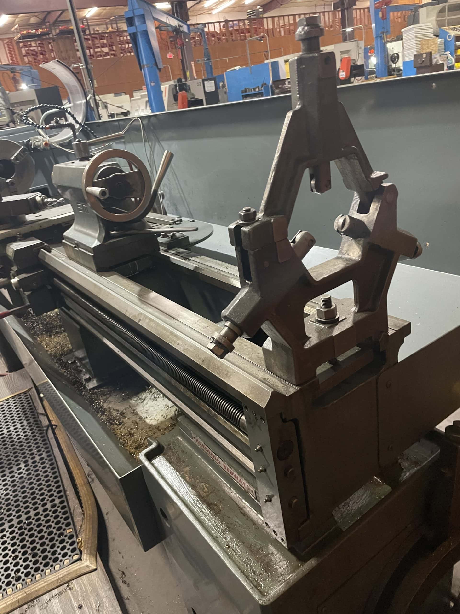 Standard Modern 19-80 Engine Lathe - Equipped with Tooling, Digital Readout - Image 2