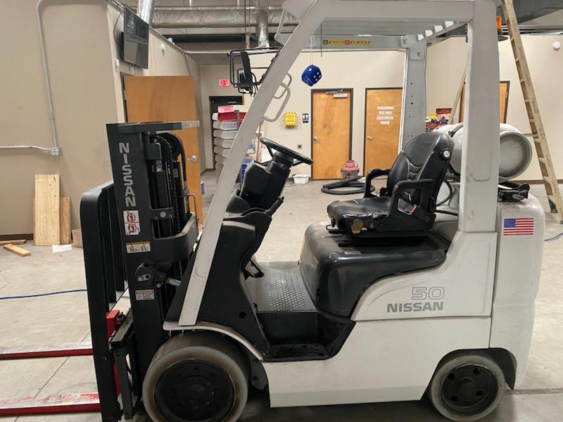 Nissan MCP1F2A25LV LP Forklift - Sideshift Included, Refurbished 2020 - Image 3