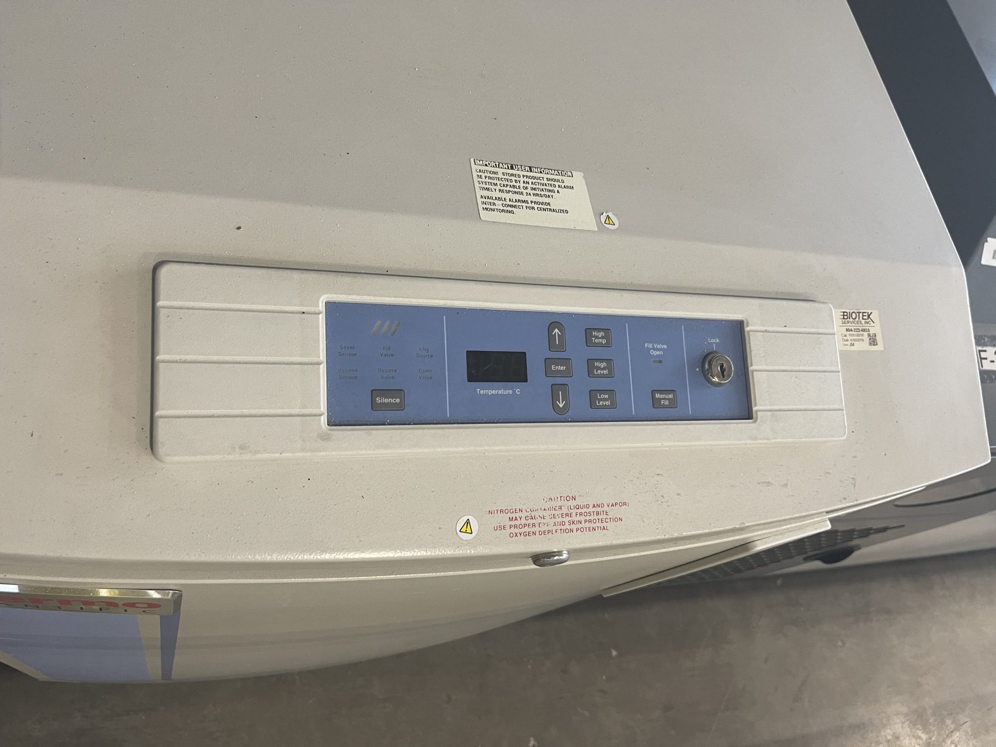 Thermo Scientific CryoPlus 2 7402 Liquid Nitrogen Storage System, 2011 - Image 3