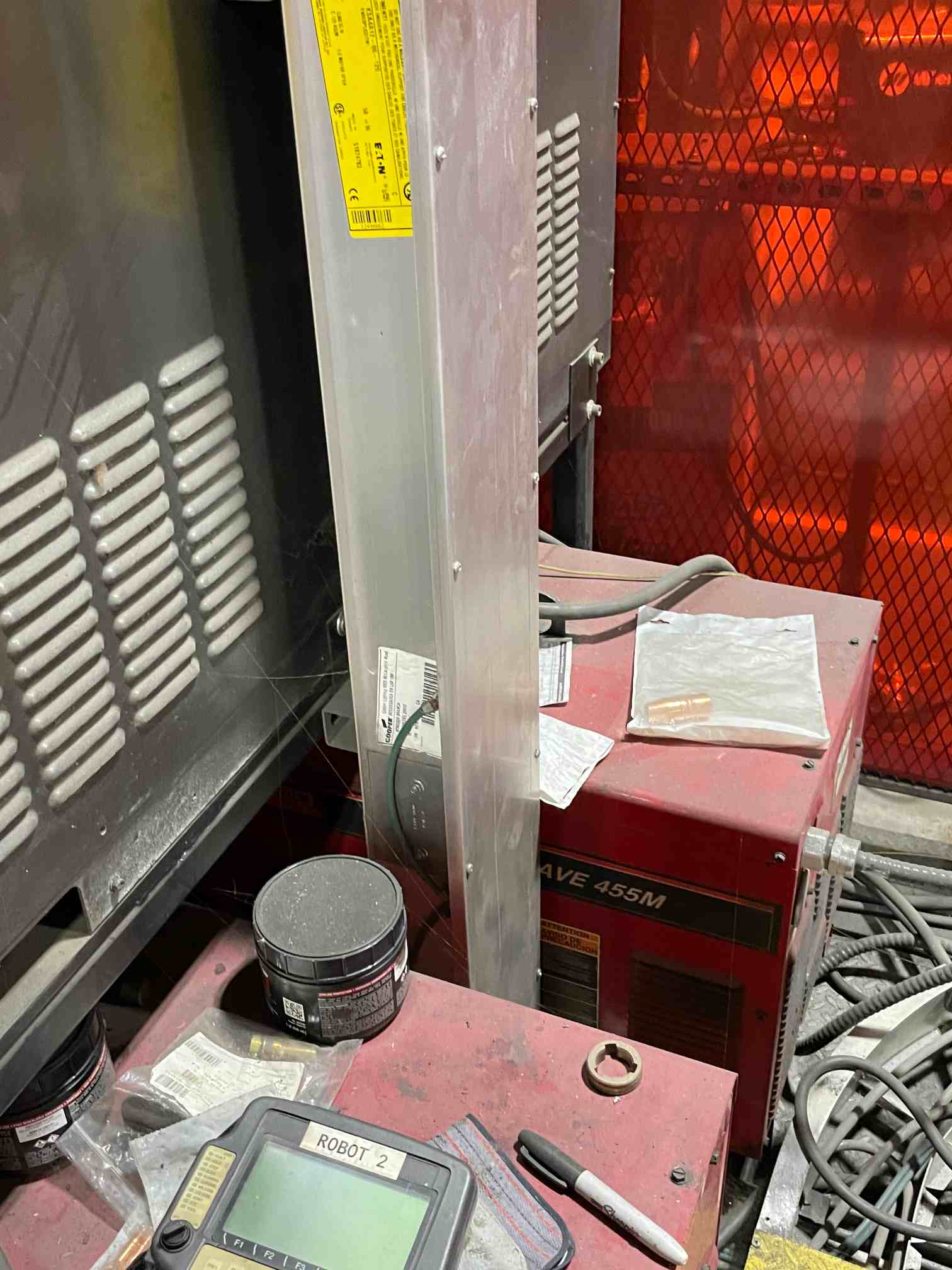 NRT MIG WELD P1233 Fanuc Weld Cell