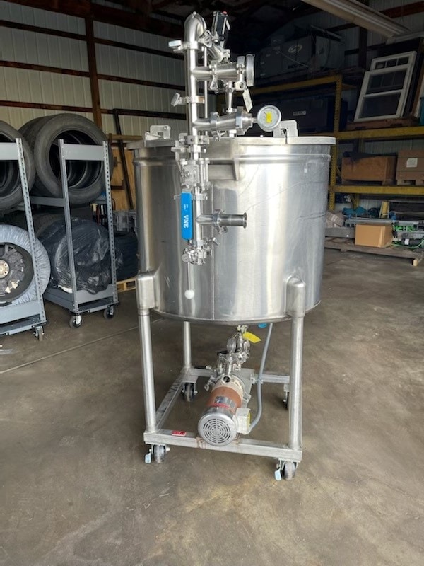 150 Gallon SaniTanks Stainless Steel Tank with Centrifugal Pump