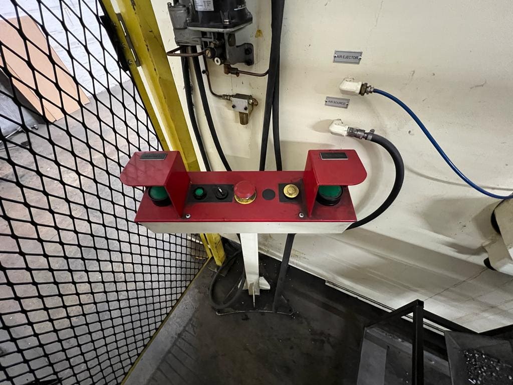 121 Ton Minster CX1-1100 Stamping Press, 2013 - Equipped with Wintriss WPC 2000 Control - Image 5