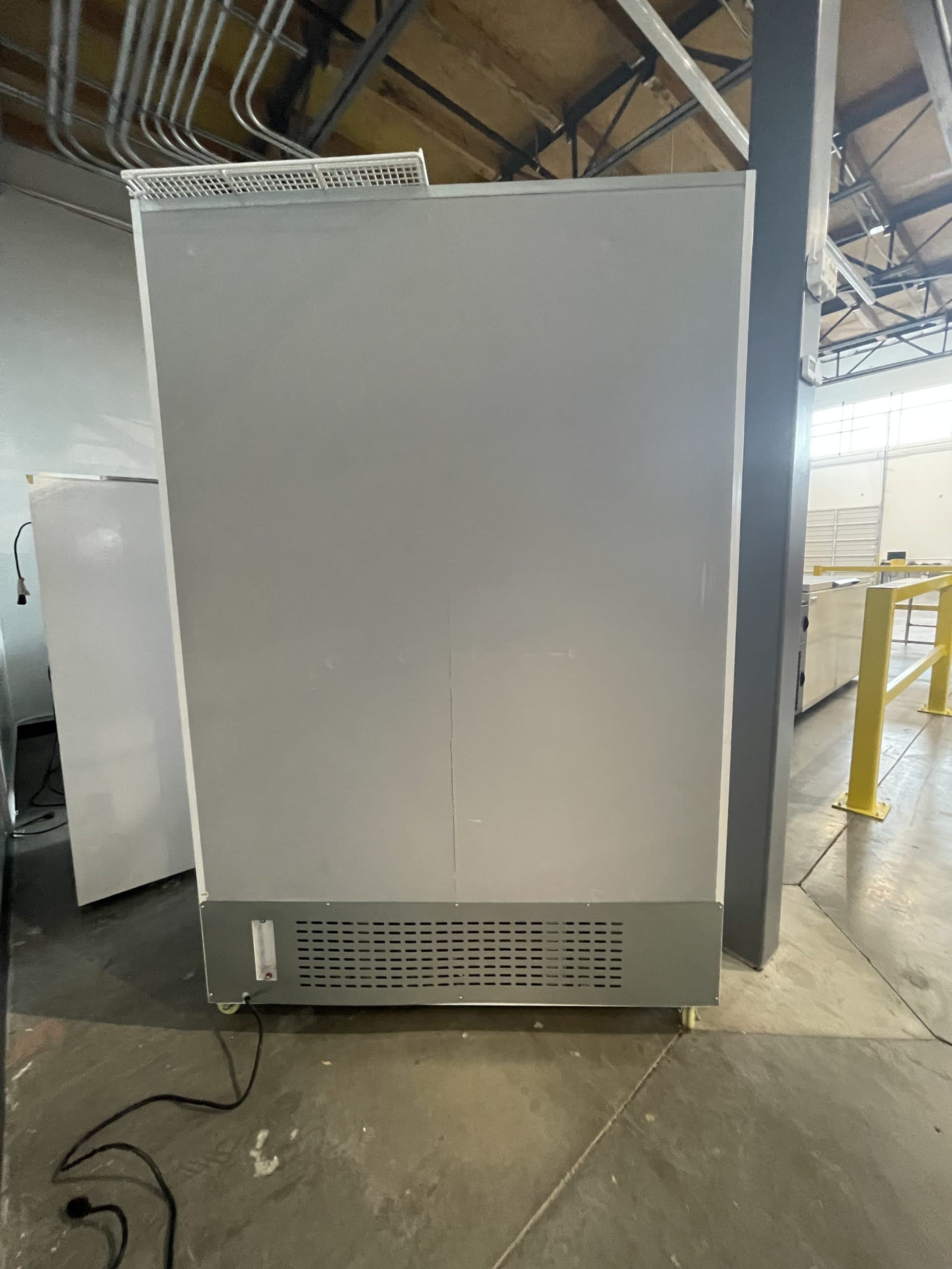 Empura EGM-50W Upright Display Cooler, 2007 - 48 CU FT - Image 5