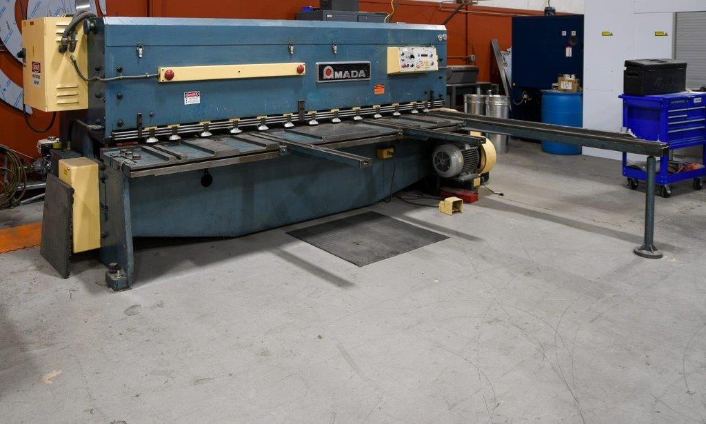1/4" x 10' Amada M-3060 Shear, 1984 - Pnuematic Sheet Holders, Squaring Arm, Backgauge - Image 3