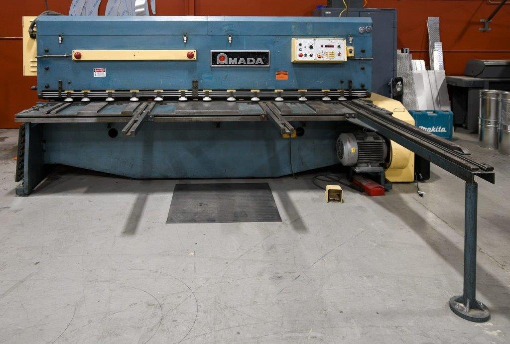1/4" x 10' Amada M-3060 Shear, 1984 - Pnuematic Sheet Holders, Squaring Arm, Backgauge