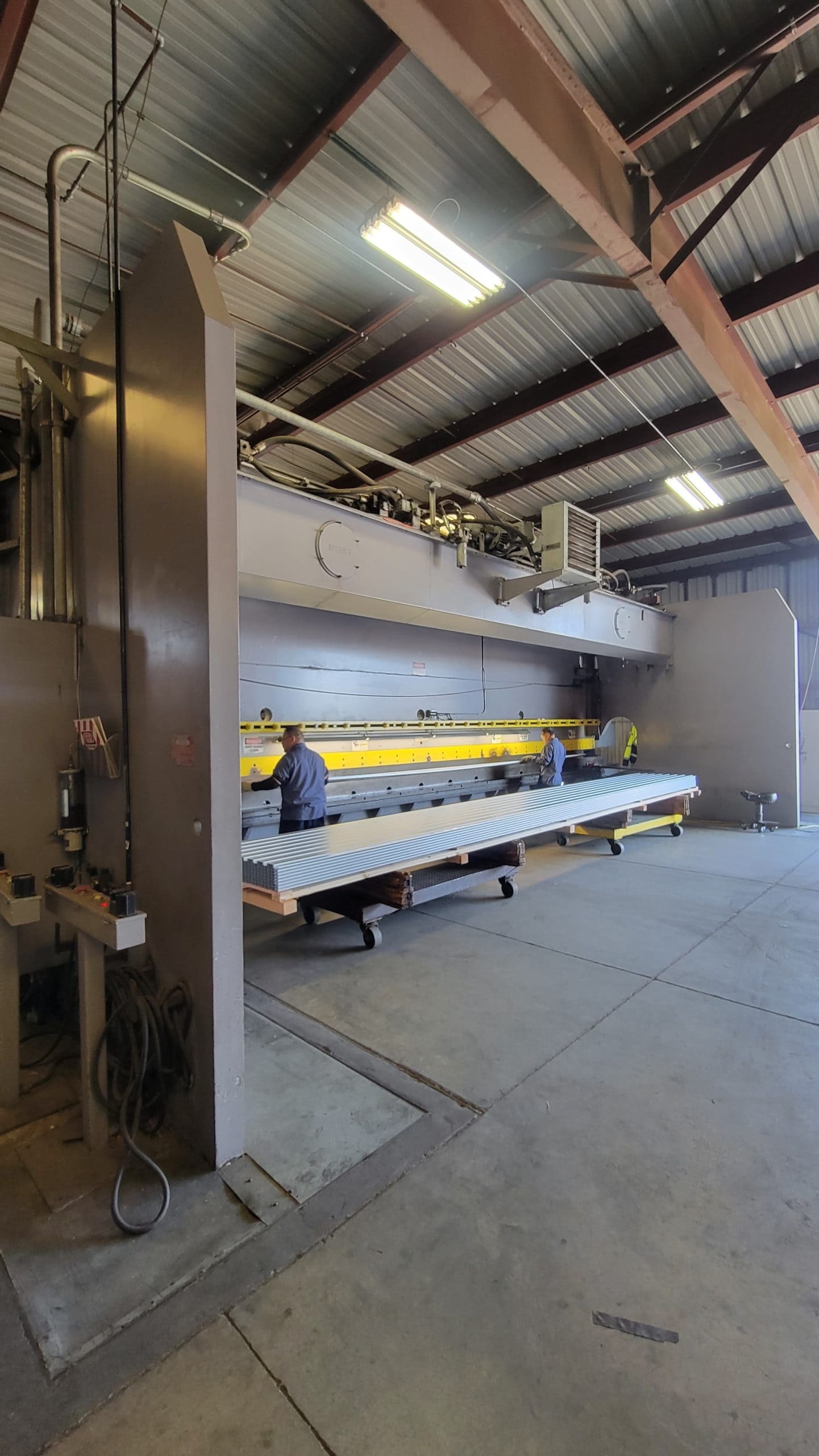 600 ton x 33' Pacific K600-33 Press Brake, 1987 - Retrofitted Upgraded Hydraulic System 2001 - Image 5