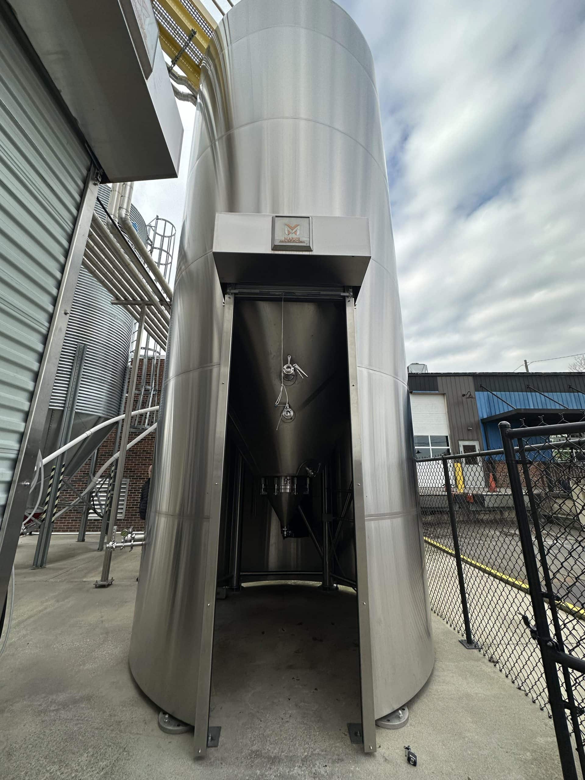180 BBL Stainless Steel Jacketed Fermentation Tanks (4) - Image 2