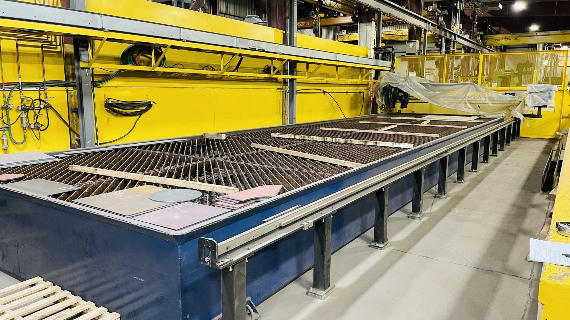 11' x 42' Esab Sabre SXE CNC Plasma Table Vision T5 control-300 amp, 2005 w/ 2017 upgrade