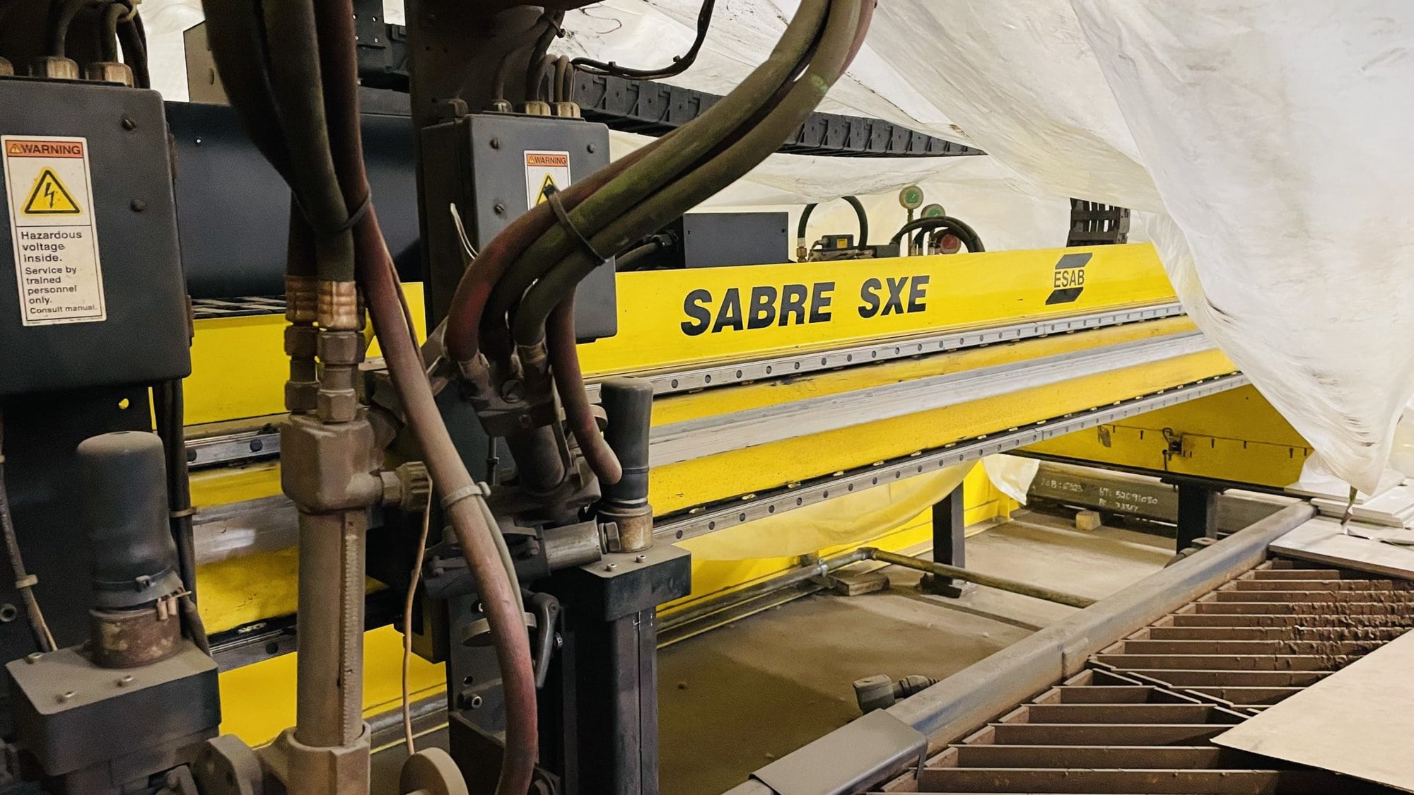 11' x 42' Esab Sabre SXE CNC Plasma Table Vision T5 control-300 amp, 2005 w/ 2017 upgrade - Image 3