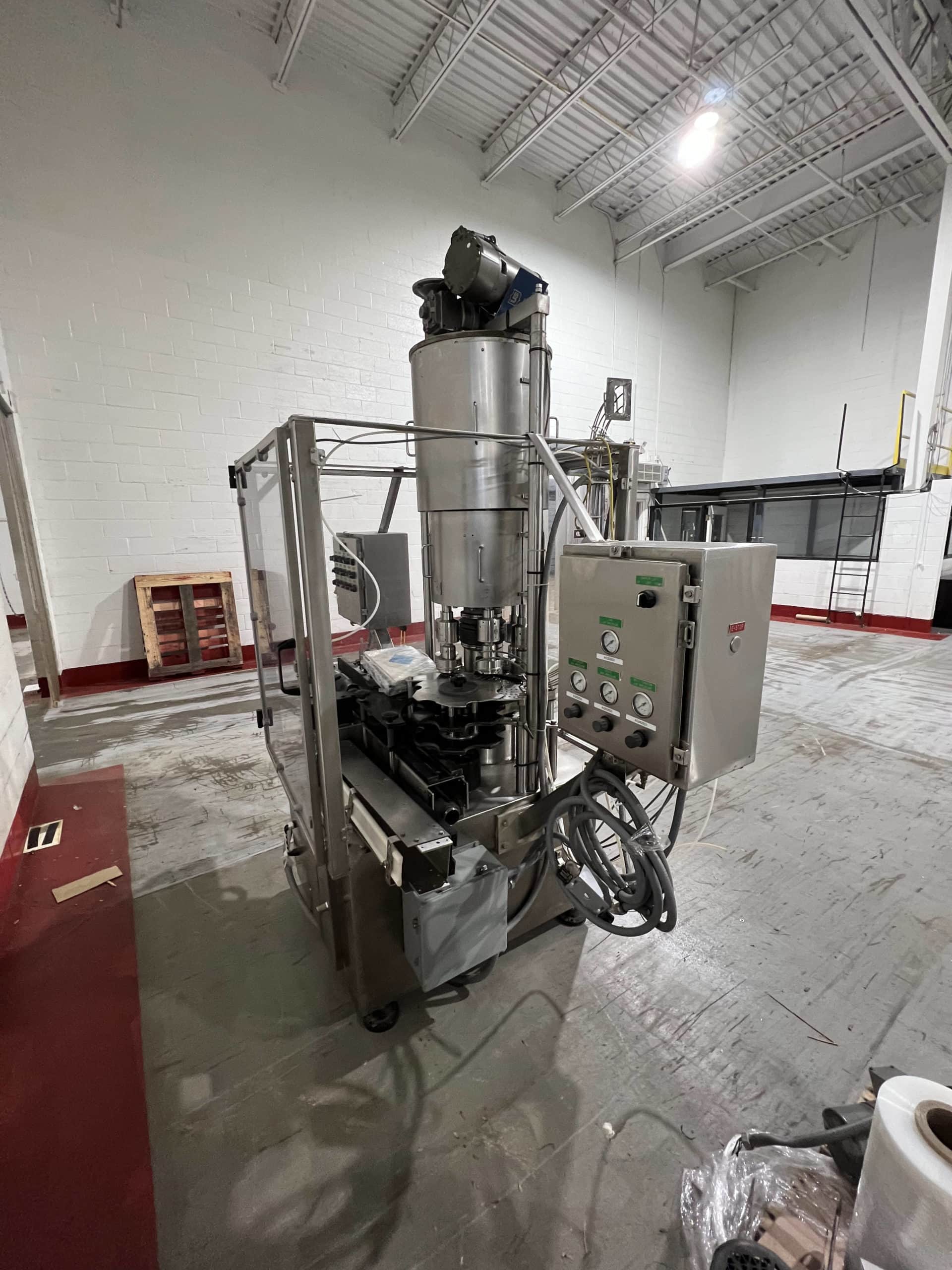 U.S. Bottlers Machinery RC 6-14" 6-Head Rotary Chuck Capper