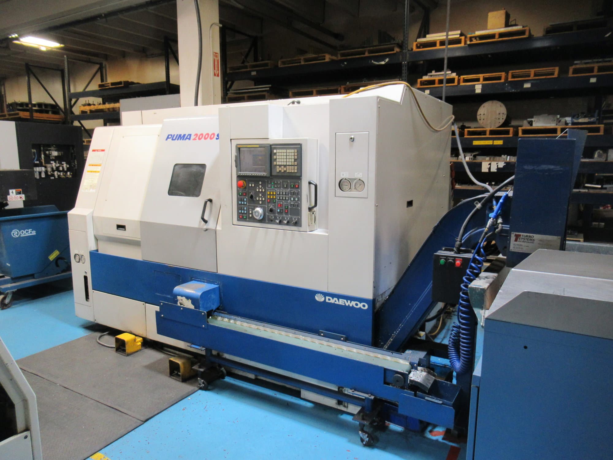 Daewoo Puma 2000SY CNC Lathe, 2002 - Sub Spindle, Live Tooling, Y Axis, Chip Conveyor - Image 2