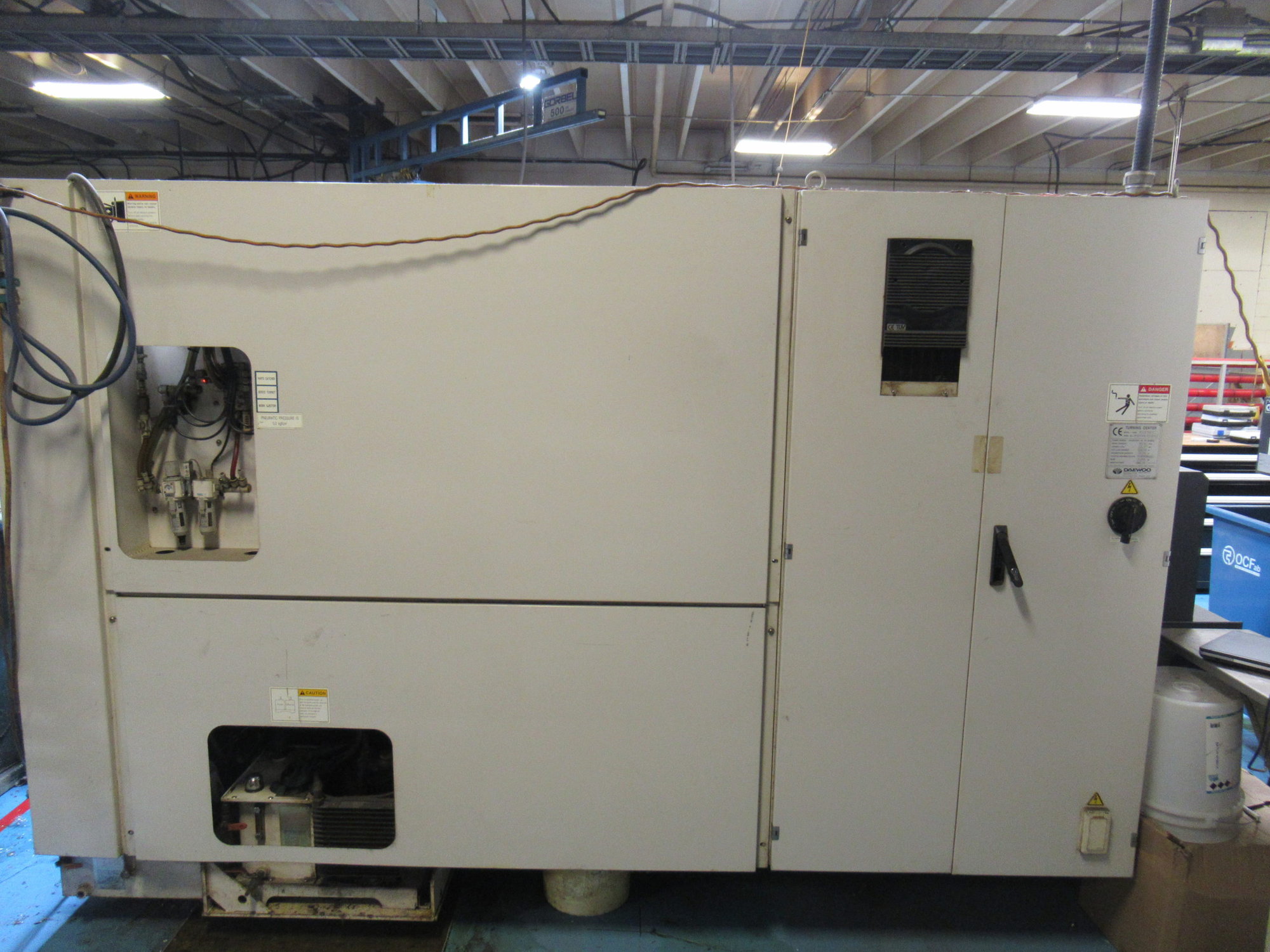 Daewoo Puma 2000SY CNC Lathe, 2002 - Sub Spindle, Live Tooling, Y Axis, Chip Conveyor - Image 9