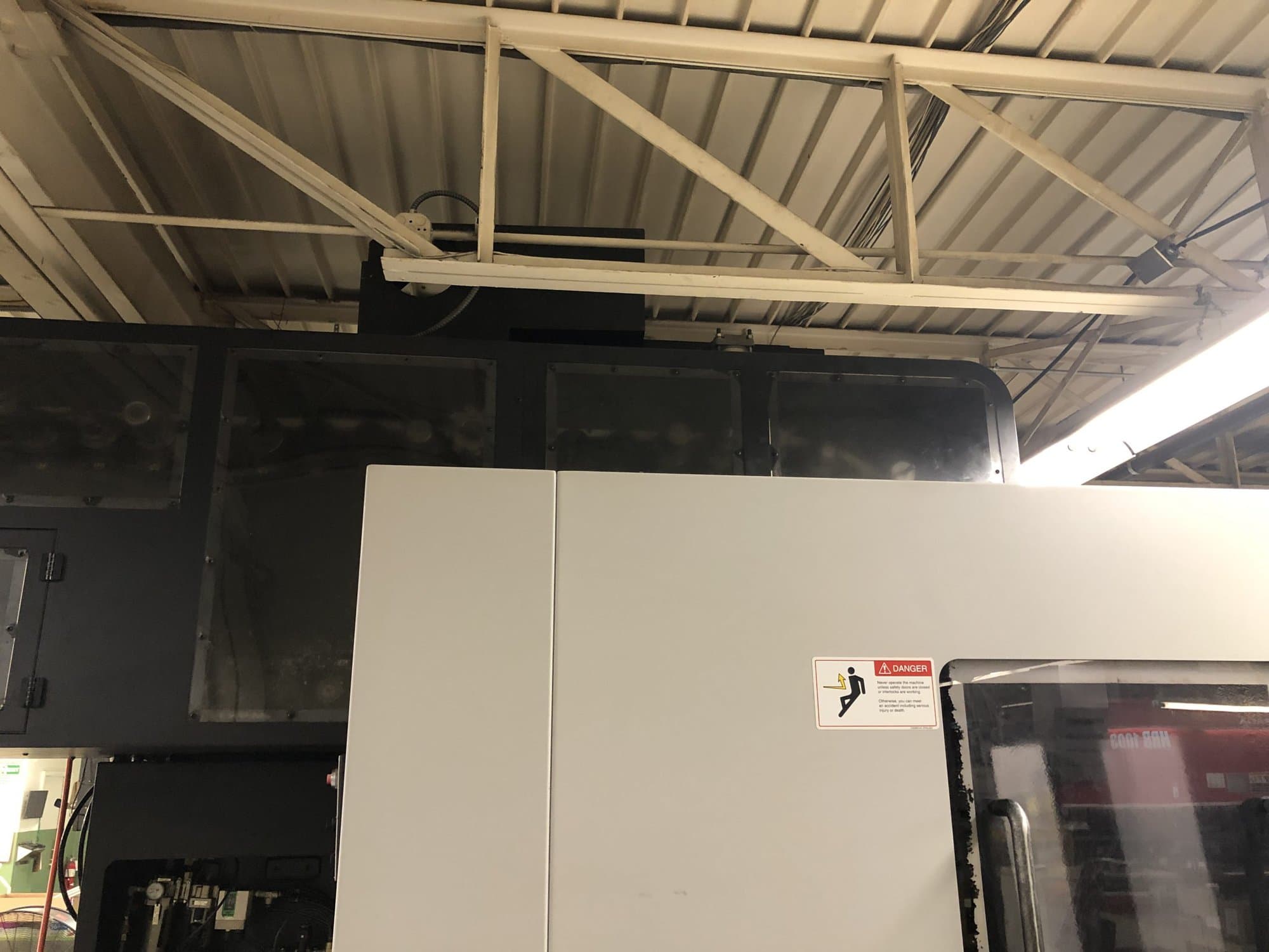 Doosan MV-6030/50 VMC, 2008 - 300 PSI TSC, Ridged Tapping, Tool Changer Issue - Image 10