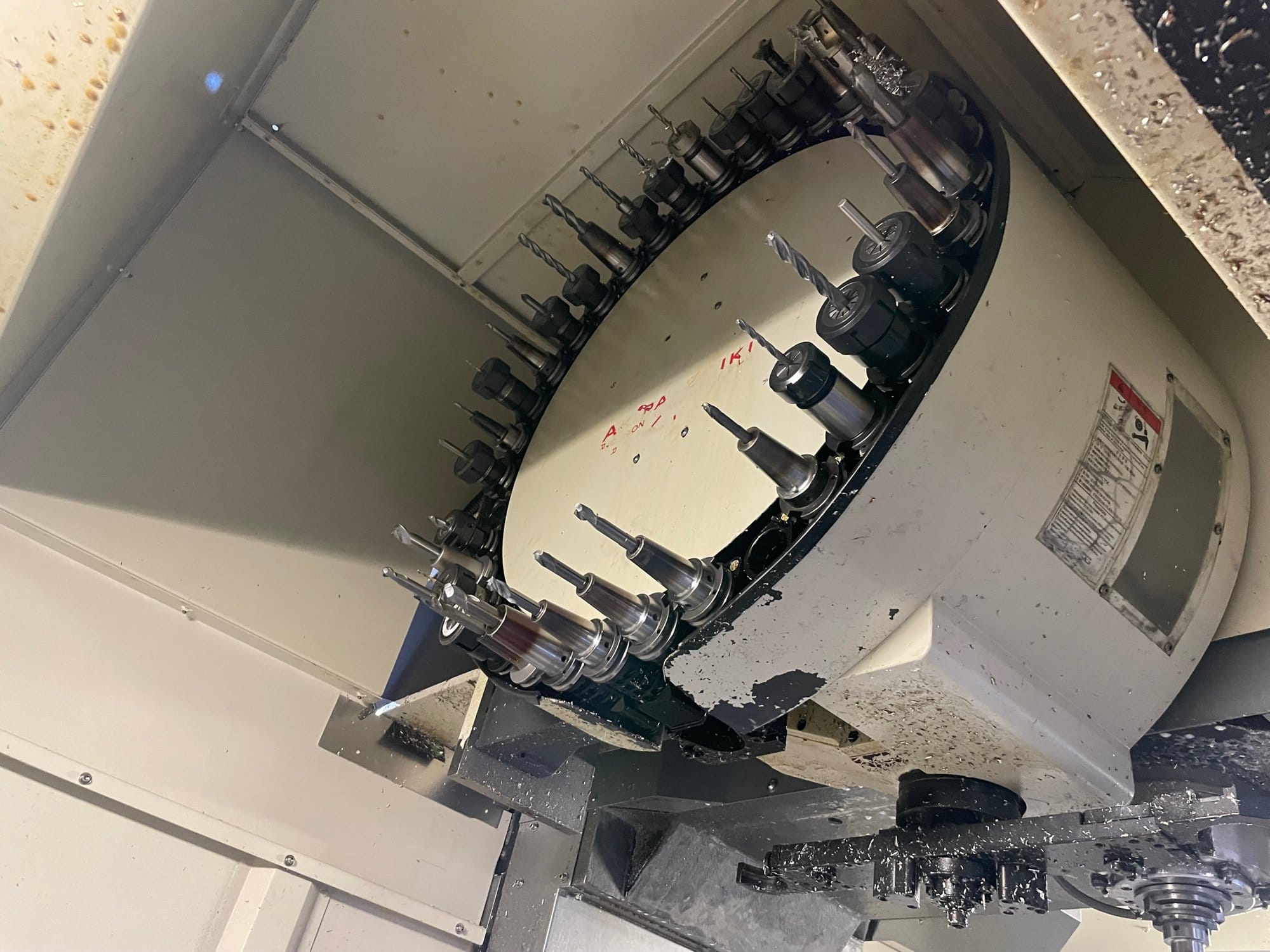 Akira Seiki SV2060 CNC Vertical Machining Center, 2013 - 84.5" x 31.5" Table, 33" Y Axis - Image 7