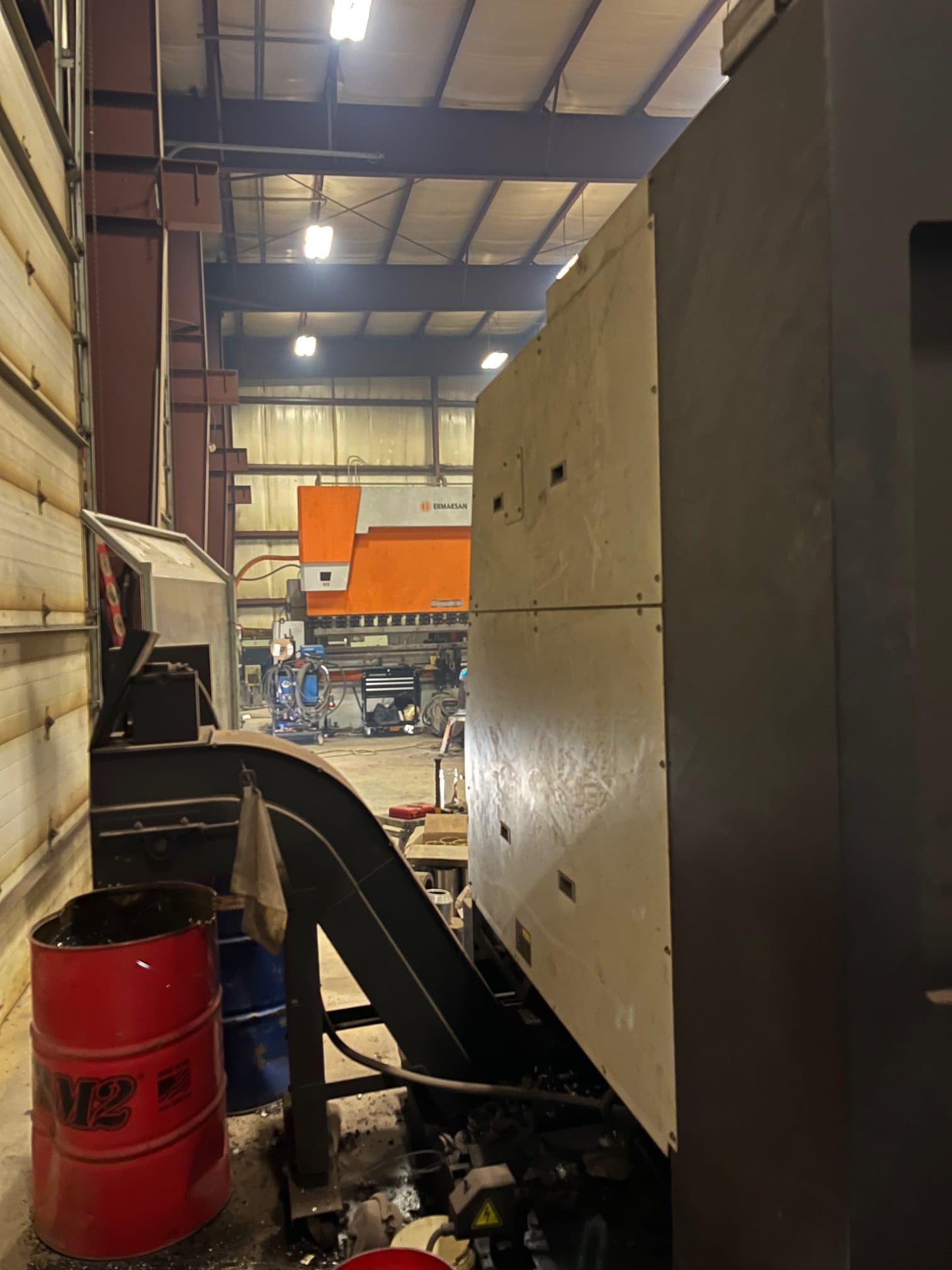 Doosan Puma 700L CNC Lathe, 2014-25" Power Chuck, Fanuc Control, Steady Rest - Image 4