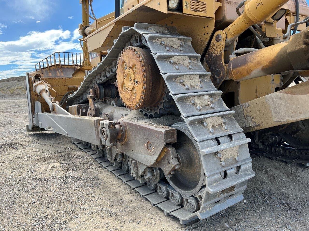 Caterpillar D10R Dozer, 1997. Rebuilt Engine & Available Immediately! - Image 9