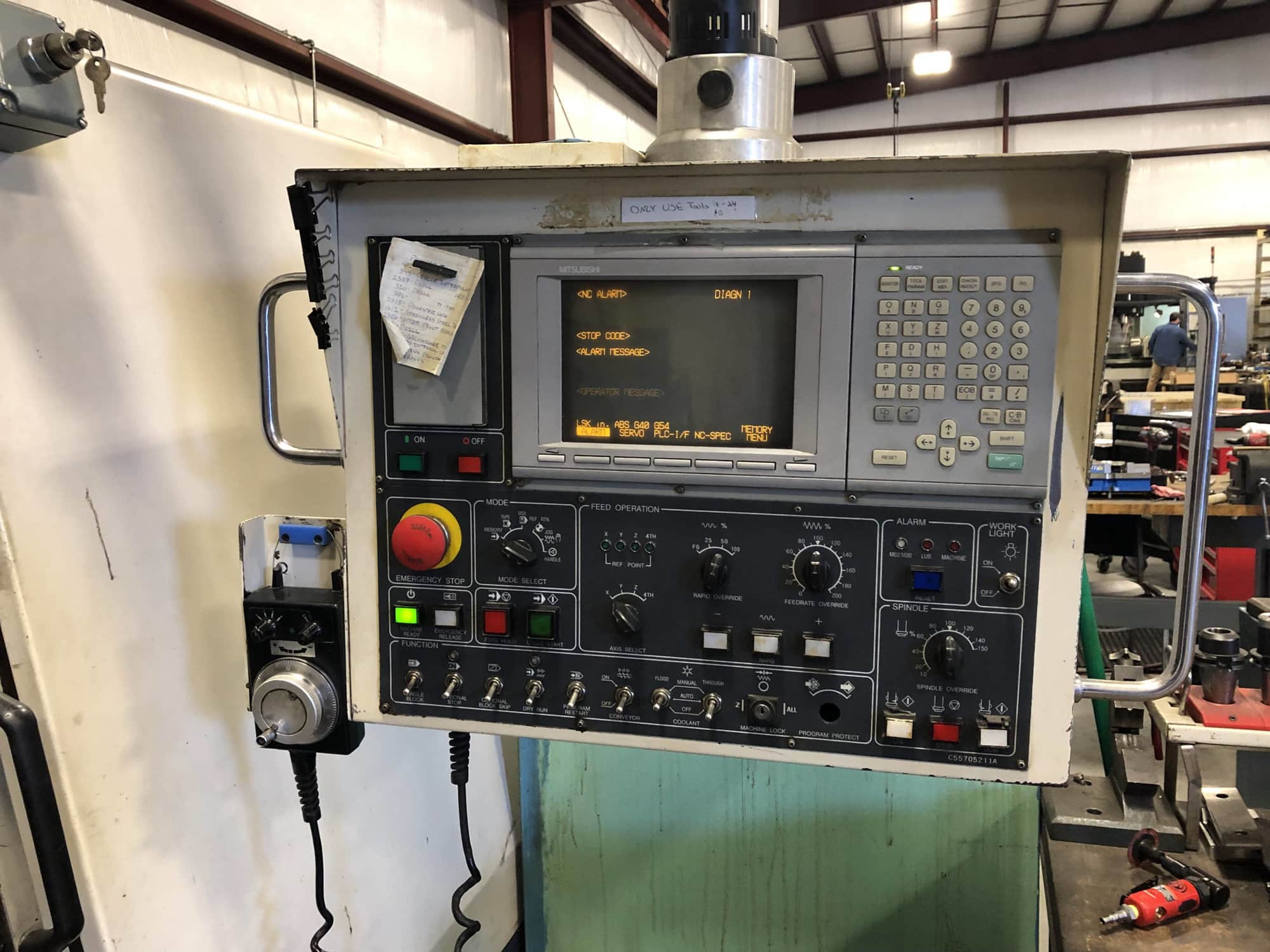 Daewoo DMV-500 VMC, 1999- Thru Spindle Coolant, Chip Conveyor - Image 3