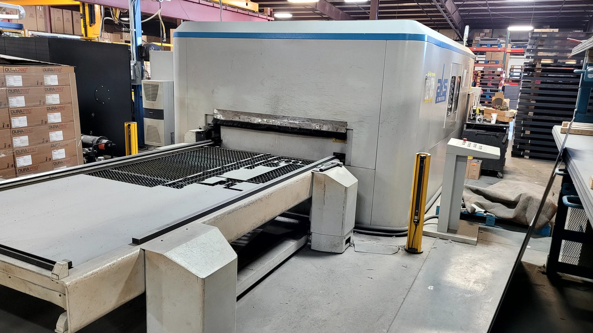 2000 Watt AKS Fiber Kut Laser, 2015 - 5 x 10 Table, Hypertherm Power Supply, Chiller, Dust Collector - Image 2