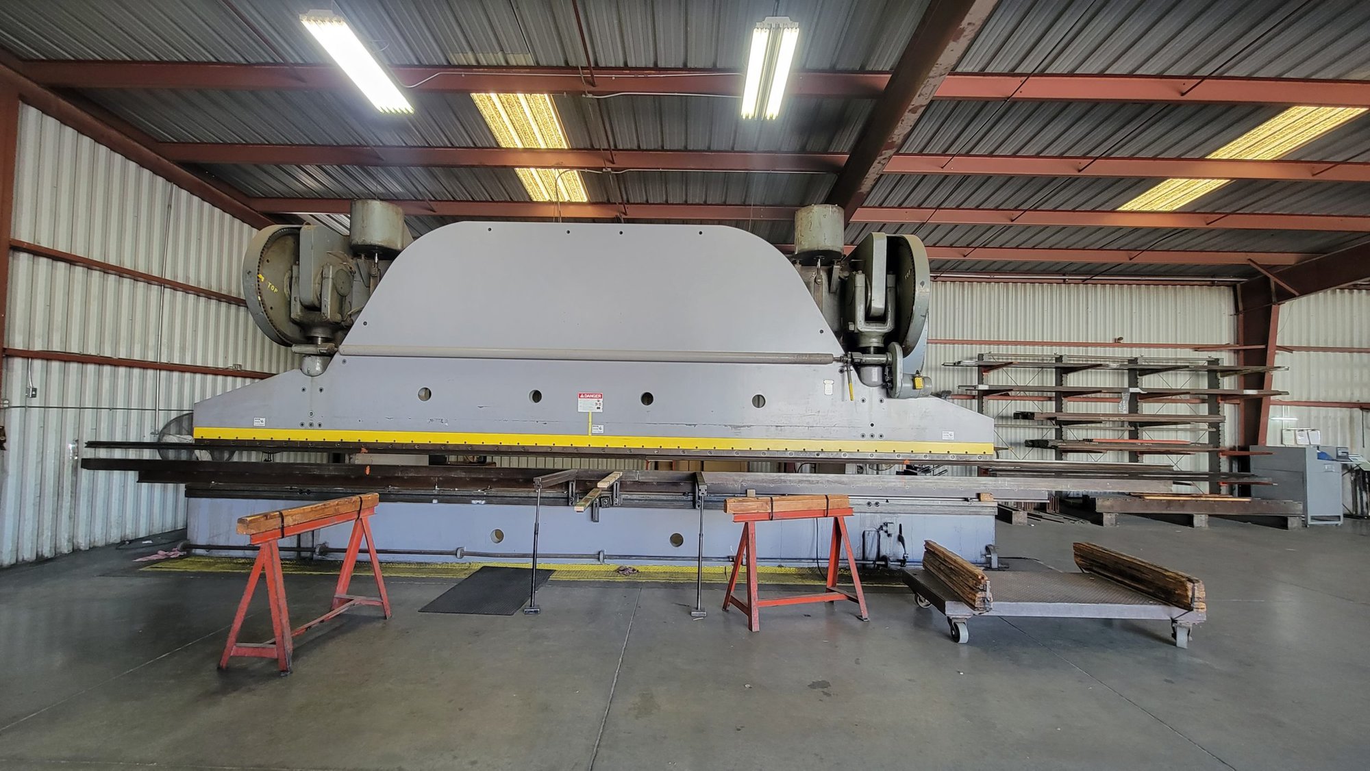 750 Ton x 30' 34 Series Cincinnati Mechanical Press Brake