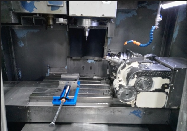Matsuura MC-800 VG2 VMC, 1999- 4th & 5th Axis Table, High Pressure Coolant - Image 2