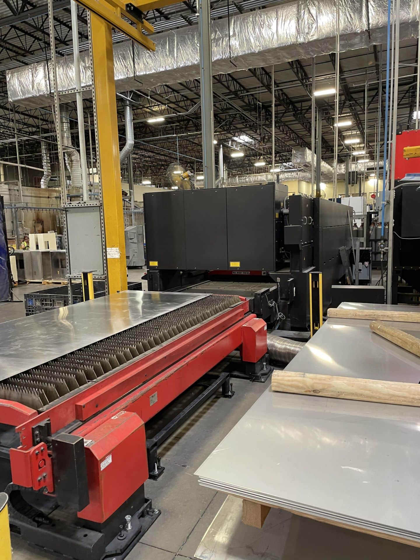5'x10' Amada LCG 3015 CO2 Laser, 2015- New optics, Vacuum Pump, Turbo and Filters - Image 4