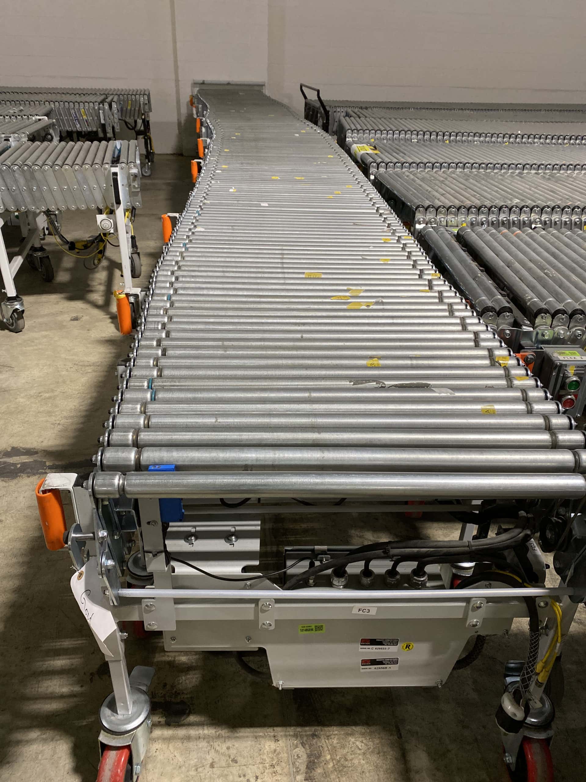 Roach 40' Flexible Power Roller Conveyor - Image 3