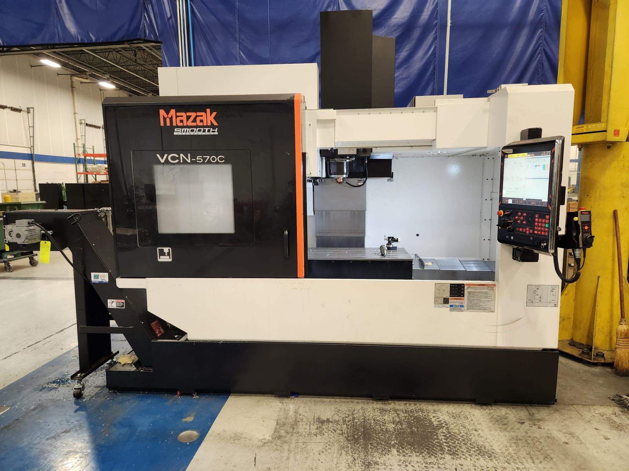Mazak VCN-570C CNC VMC, 2019 - Chip Conveyor - Image 2