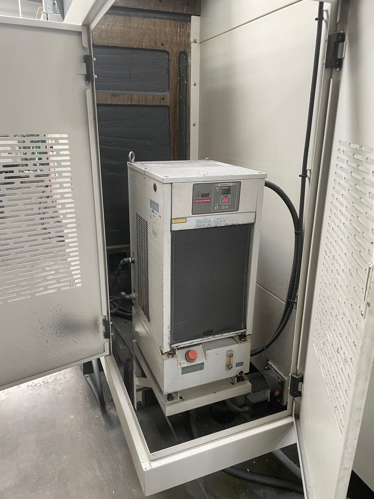 Akira Seiki SV2060 CNC Vertical Machining Center, 2013 - 84.5" x 31.5" Table, 33" Y Axis, W/4th Axis Rotary - Image 8
