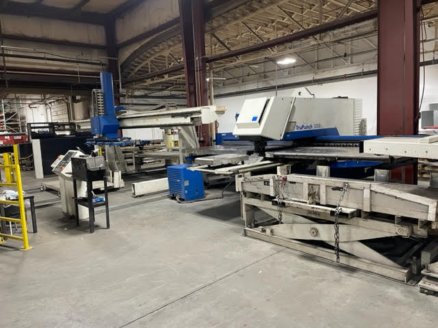 24 Ton Trumpf Trupunch 5000 CNC Punch, 2005 with load/unload-lots of tooling - Image 13