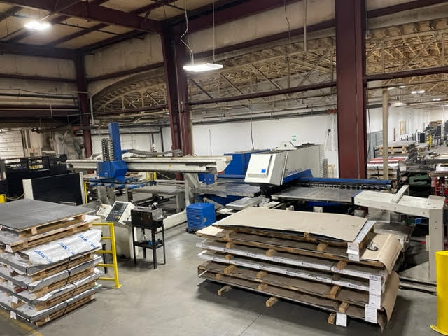 24 Ton Trumpf Trupunch 5000 CNC Punch, 2005 with load/unload-lots of tooling - Image 9