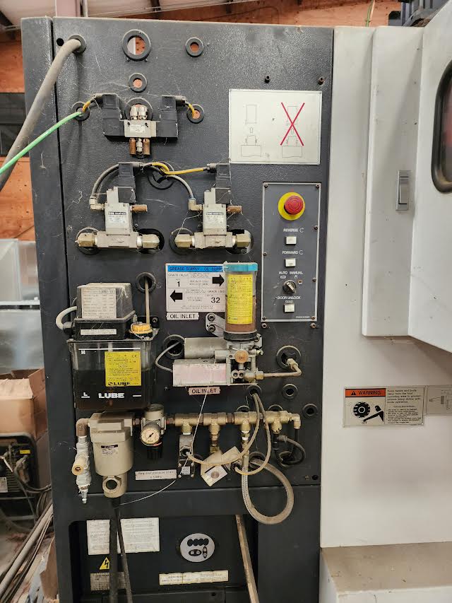 Mazak Nexus VCN 510C-II VMC, 2007- Low Hours, Coolant Thru Spindle, Matrix Control - Image 7